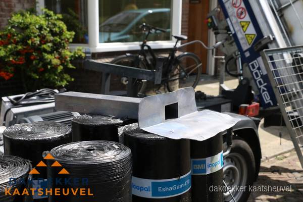 Dakbedekkingsmateriaal en dakgoot onderdelen in Kaatsheuvel Dakbedekkingsmateriaal en dakgoot onderdelen in Kaatsheuvel
